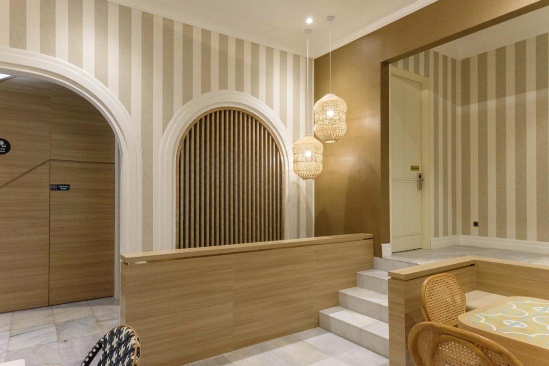 Casa Living Senopati Hotel Jakarta Exterior photo