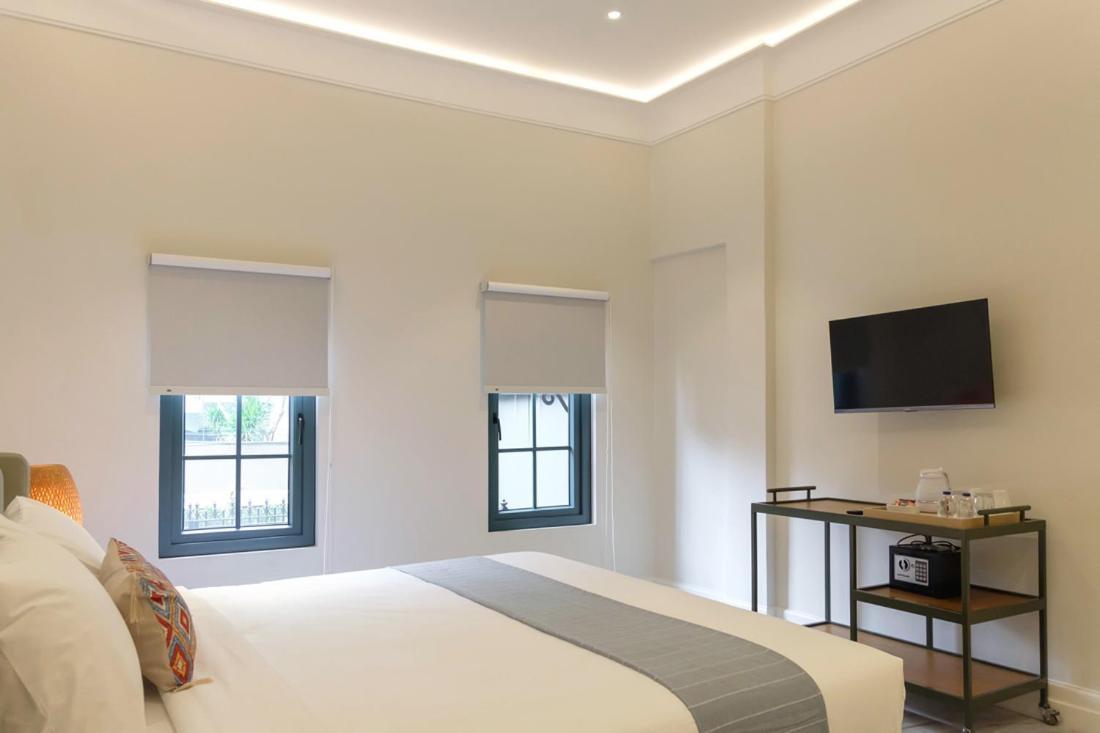 Casa Living Senopati Hotel Jakarta Exterior photo